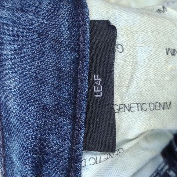 Genetic Denim Leaf fit and flare distressed jeans - Picture 9 of 11